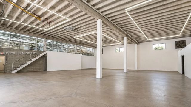 4 of 22 - 995 Nw 72nd Street, Miami, FL