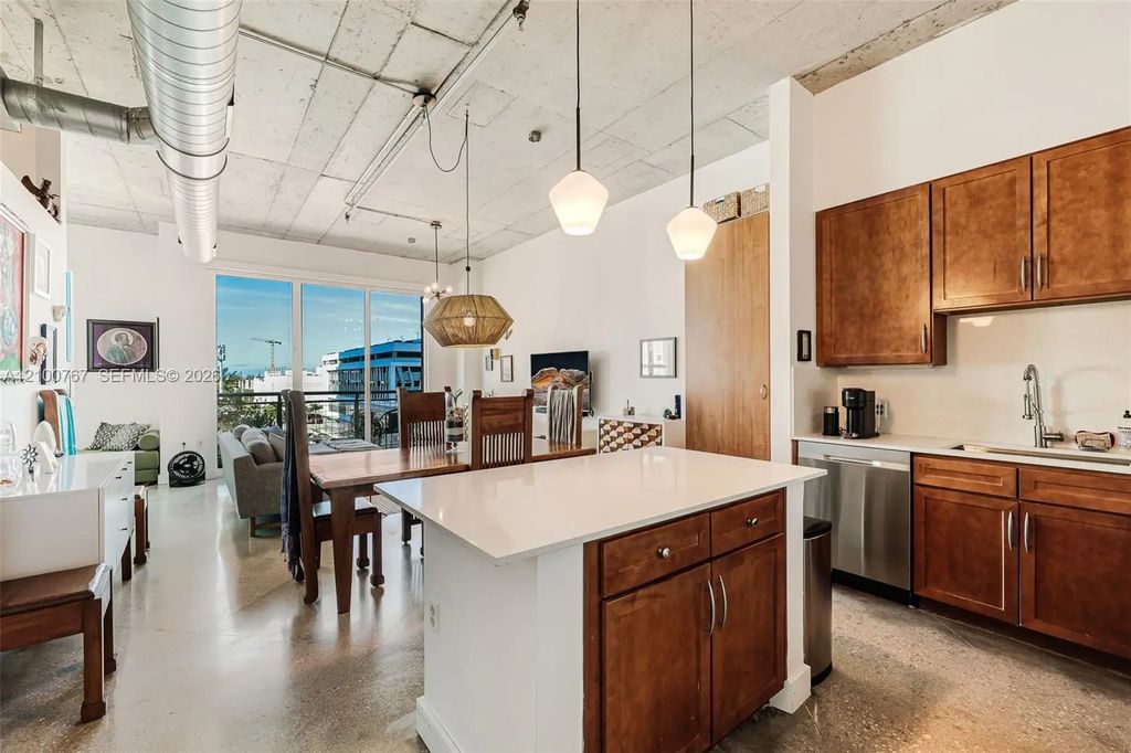 2001 Biscayne Boulevard #2613, Miami
