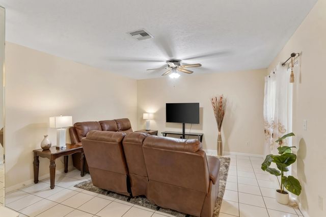 3 of 23 - 2324 Lena Lane, West Palm Beach, FL