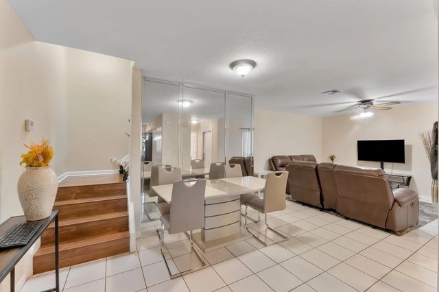 4 of 23 - 2324 Lena Lane, West Palm Beach, FL