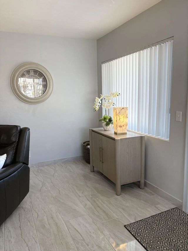 5 of 15 - 3280 Lake Osborne Drive #206, Lake Worth Beach, FL