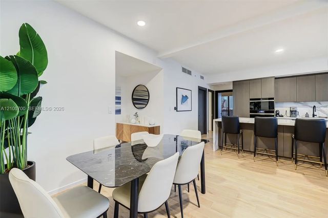 5 of 68 - 398 Ne 5th Street #3718-3719, Miami, FL