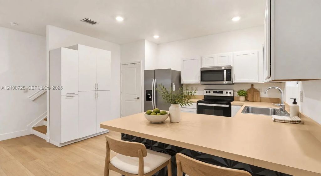 1791 Se 9th Terrace, Homestead