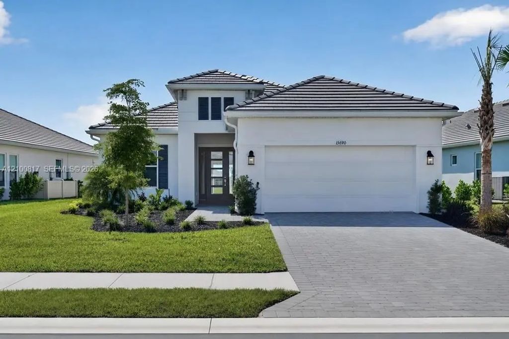 15690 Genova Drive, Naples
