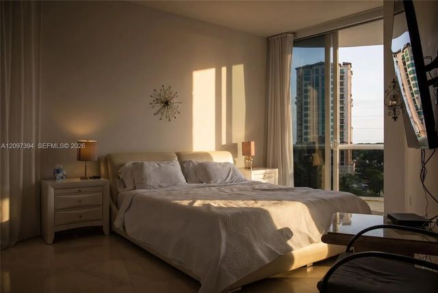 4 of 35 - 15901 Collins Avenue #405, Sunny Isles Beach, FL