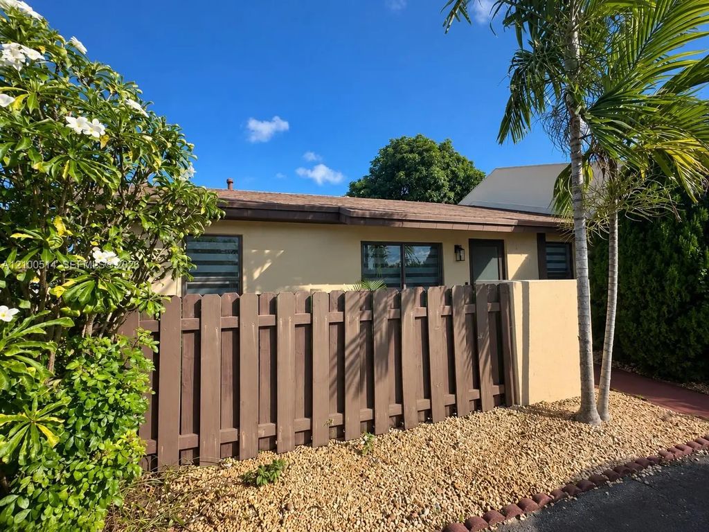 11101 Sw 122nd Court, Miami