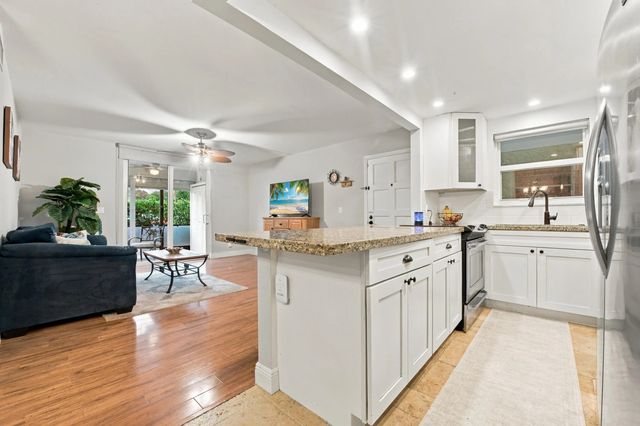 2 of 32 - 1124 Nw 13th Street #108a, Boca Raton, FL