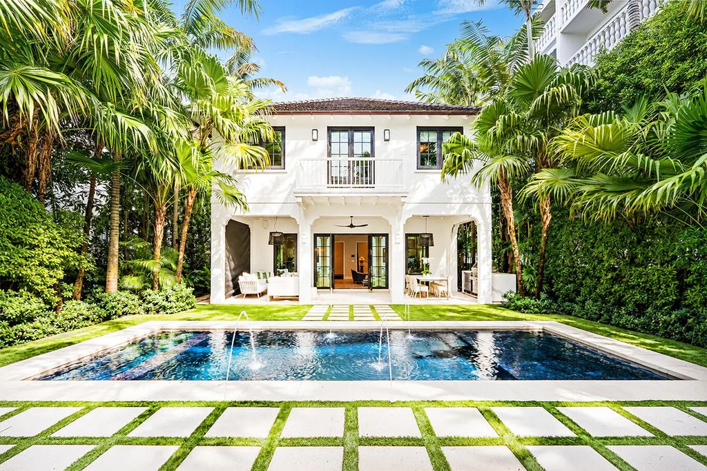 412 Brazilian Avenue, Palm Beach