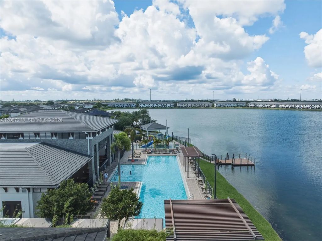 15965 Nw 91st Court #15965, Miami Lakes