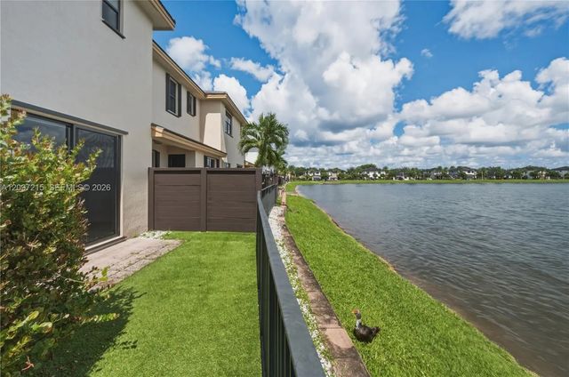 5 of 51 - 15965 Nw 91st Court #15965, Miami Lakes, FL
