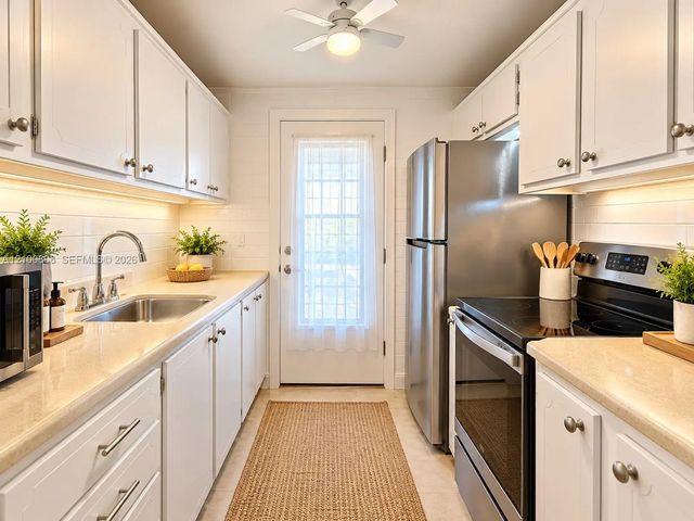 17001 Ne 13th Avenue #211, Miami