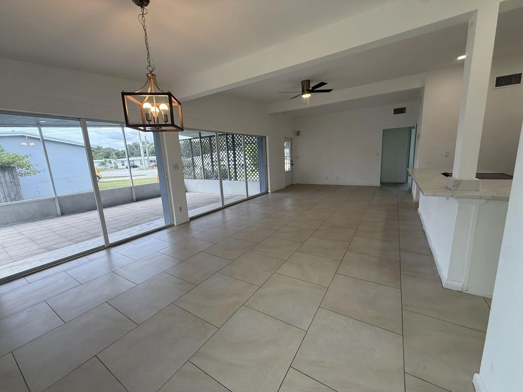 168 Se Prima Vista Boulevard, Port St. Lucie
