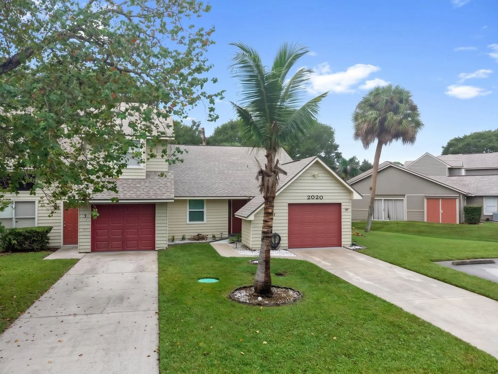 2020 Vero South Circle Sw #4, Vero Beach