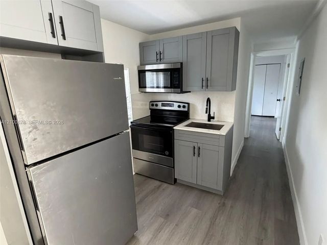 Photo of 628 Sw 21St Avenue #4, Miami FL