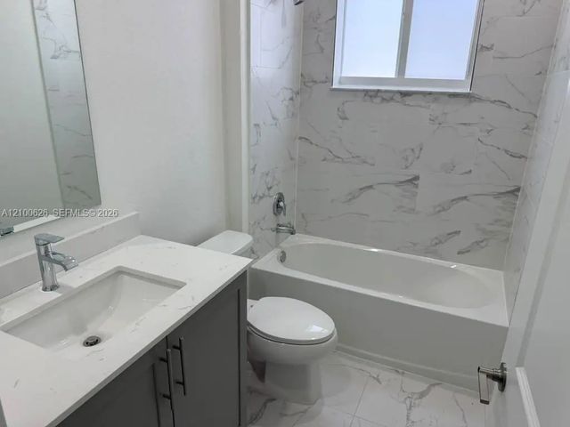 5 of 19 - 1828 Ne 1st Street, Homestead, FL