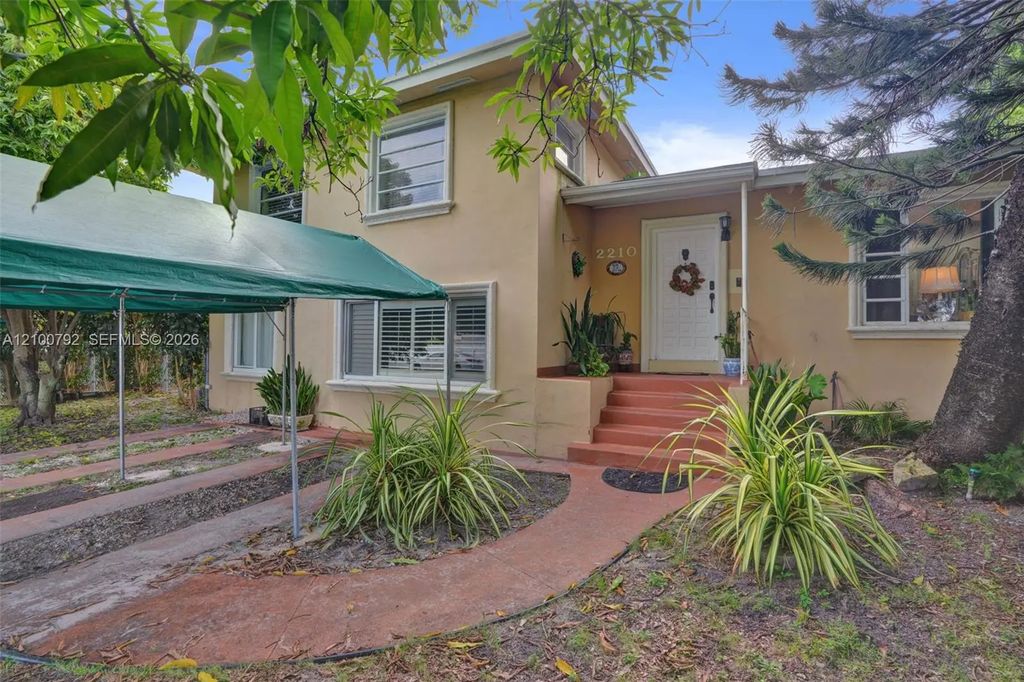 2210 Sw 79th Court, Miami
