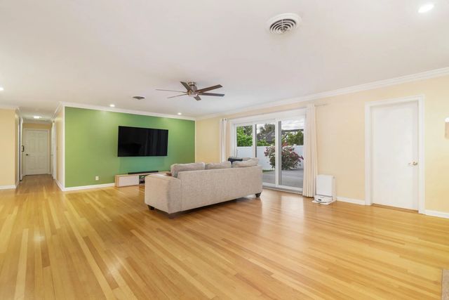 3 of 37 - 2607 Colgate Lane, Lake Worth Beach, FL