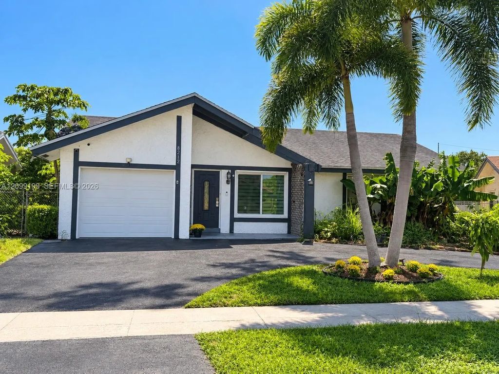 8212 Sw 13th Street, North Lauderdale