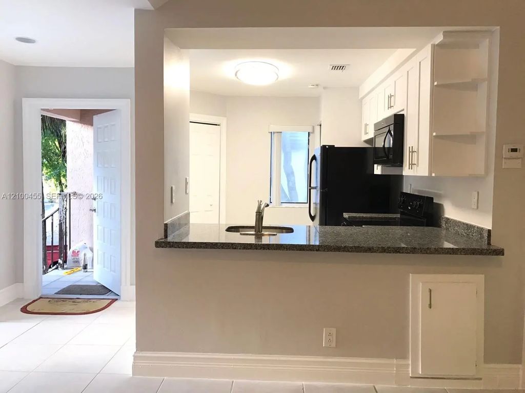 13902 Sw 91st Terrace #13902, Miami