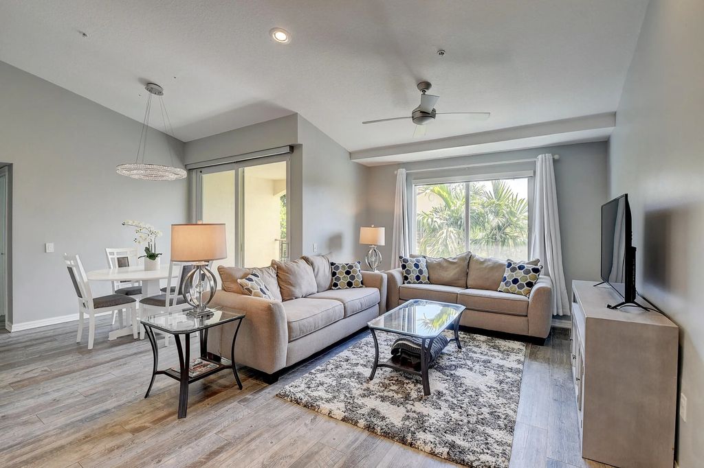 1223 Villa Circle, Boynton Beach
