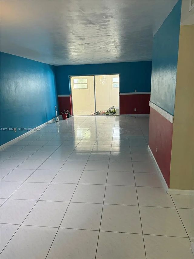 5 of 14 - 1420 Sw 28th Avenue #6, Boynton Beach, FL