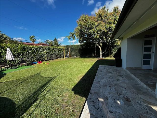 4 of 14 - 9975 Nw 27th Terrace, Doral, FL