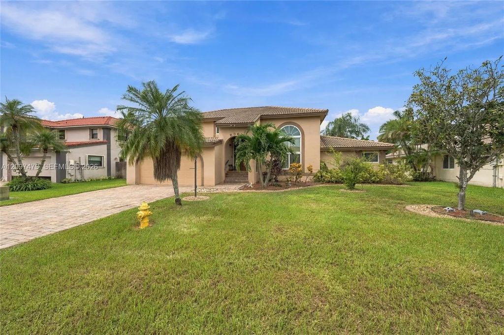 5361 Lancelot Lane, Davie