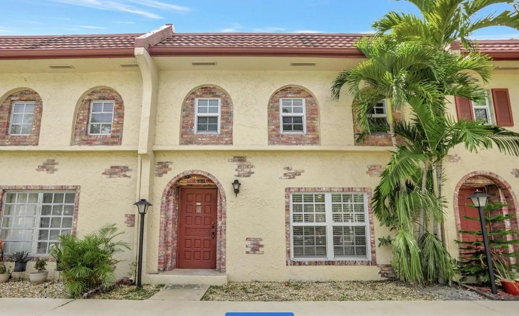 3056 Riverside Drive #6c, Coral Springs