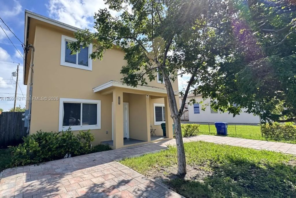 1770 Nw 55th Street #1, Miami