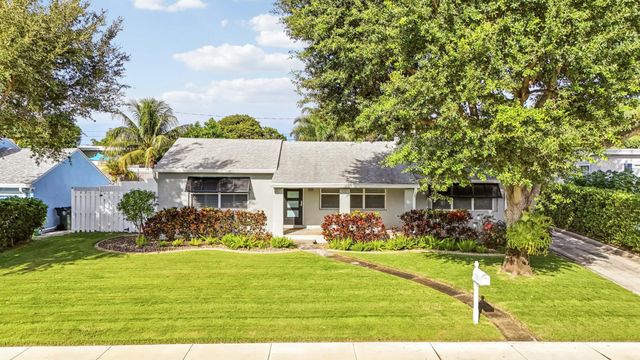 2 of 42 - 1111 N B Street, Lake Worth Beach, FL
