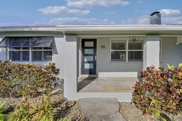 4 of 42 - 1111 N B Street, Lake Worth Beach, FL