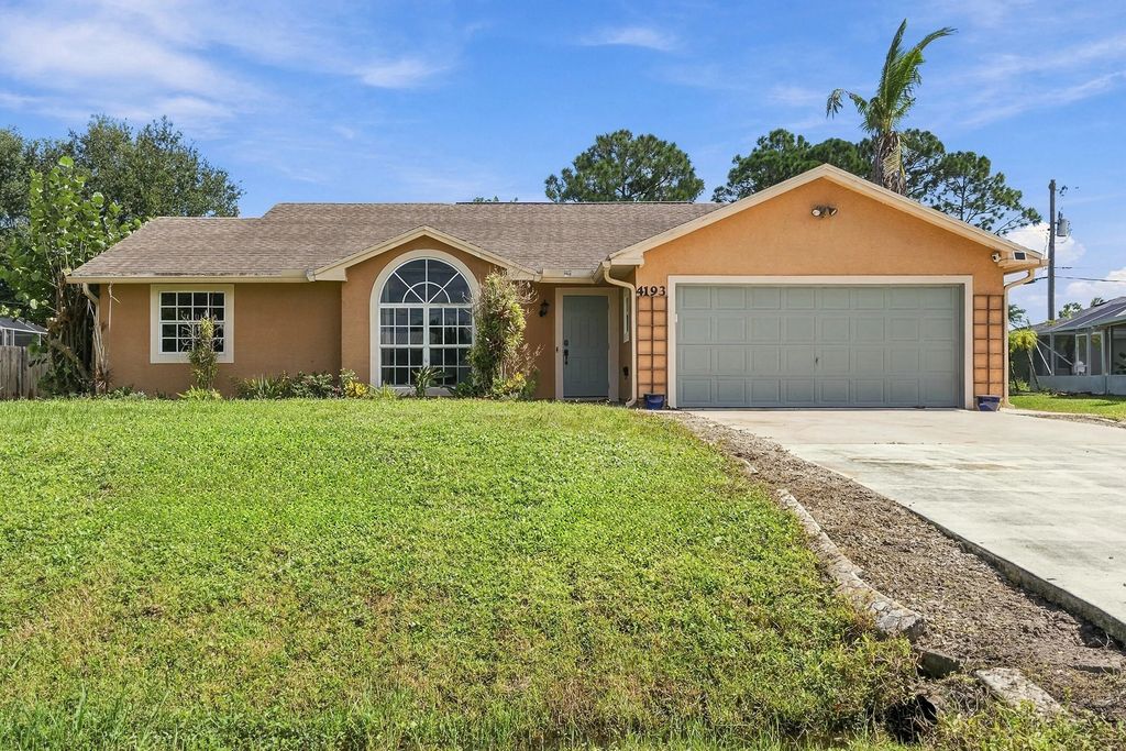 4193 Sw Muncie Street, Port St. Lucie