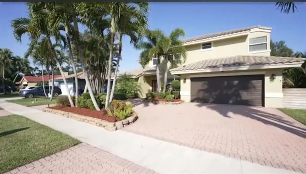 9651 Nw 39th Street, Cooper City