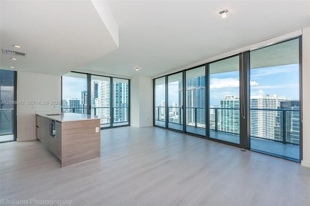 1300 S Miami Avenue #3301, Miami