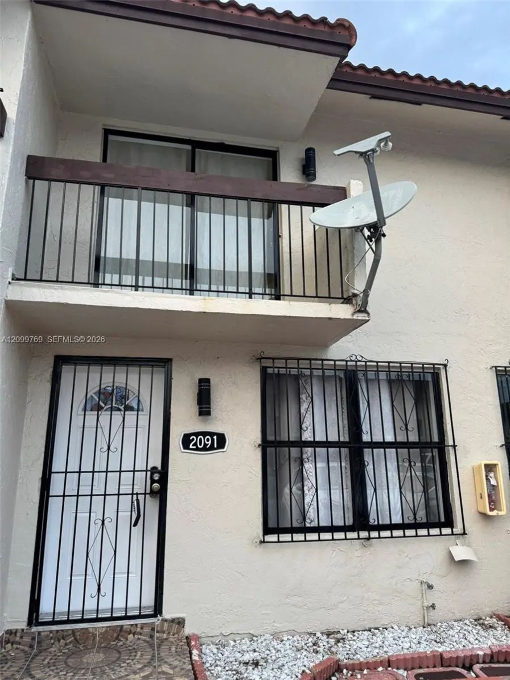 2091 W 54th Terrace #37, Hialeah
