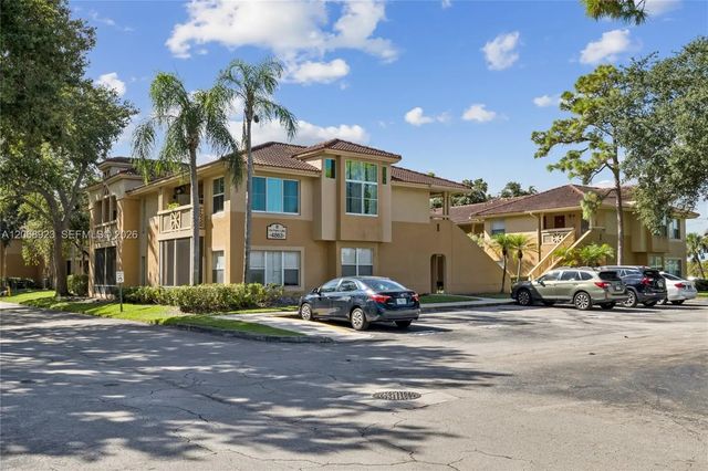 3 of 34 - 4863 Via Palm Lakes #807, West Palm Beach, FL