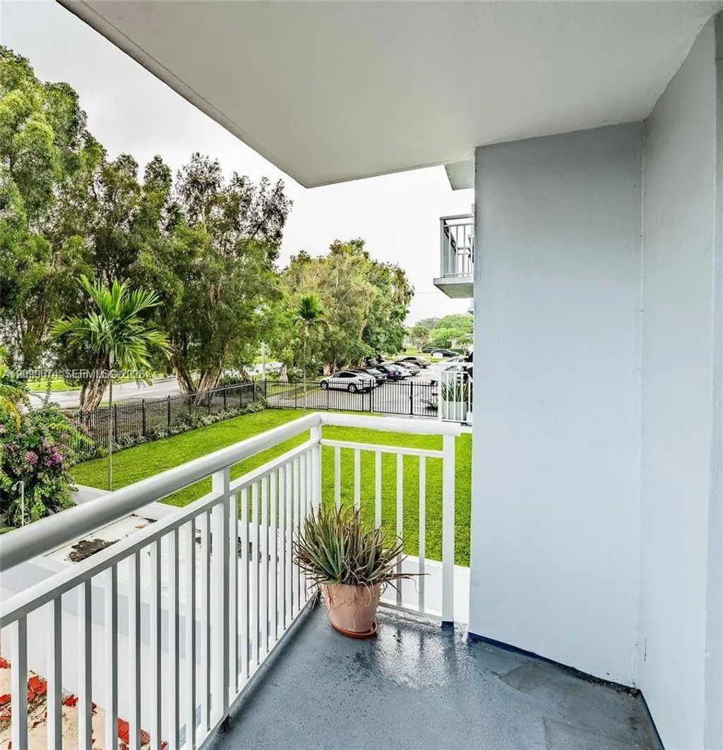 1251 Ne 108th Street #221, Miami