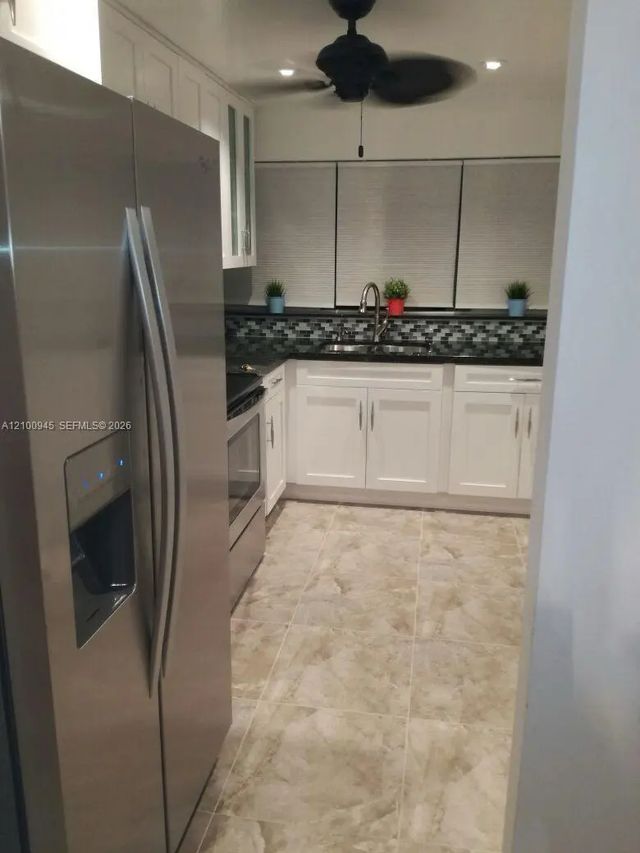 5 of 14 - 922 Ne 199th Street #4h, Miami, FL