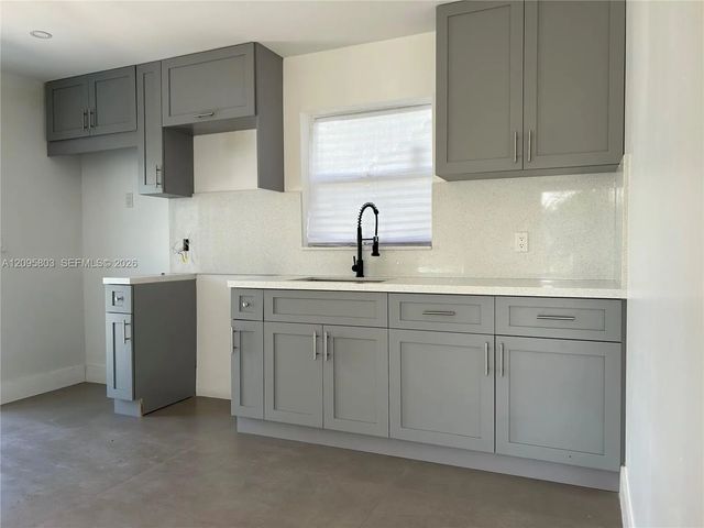 2 of 25 - 20403 Nw 44th Place, Miami Gardens, FL