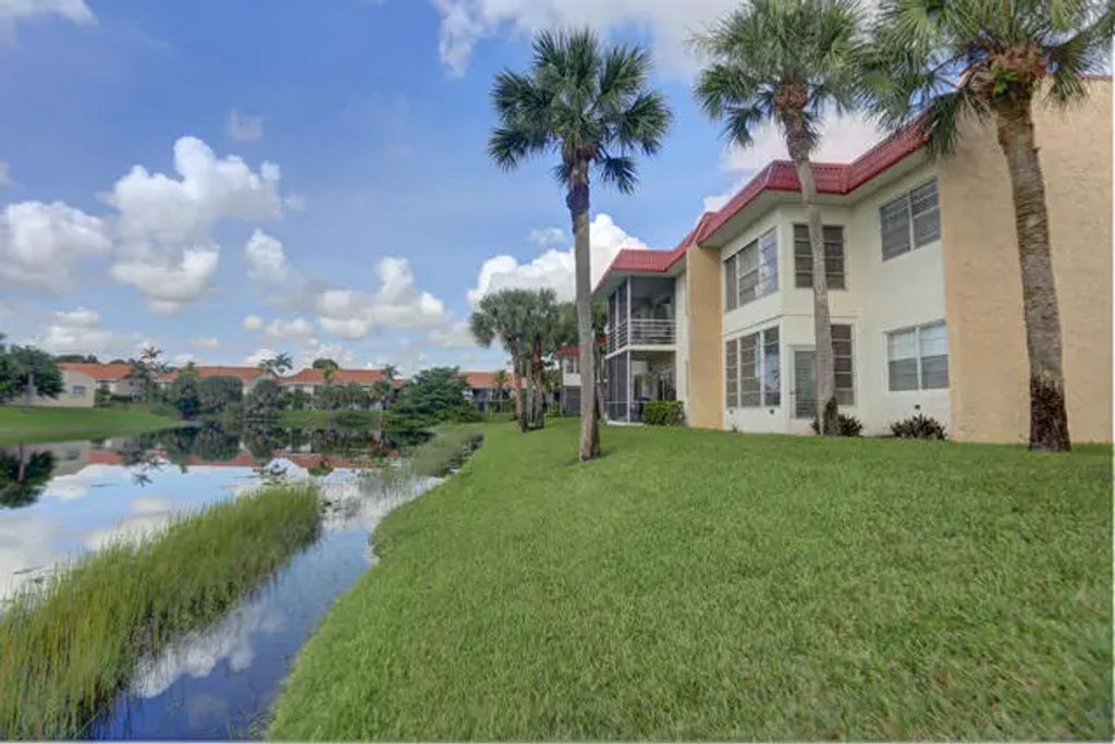 188 Lake Evelyn Drive, West Palm Beach