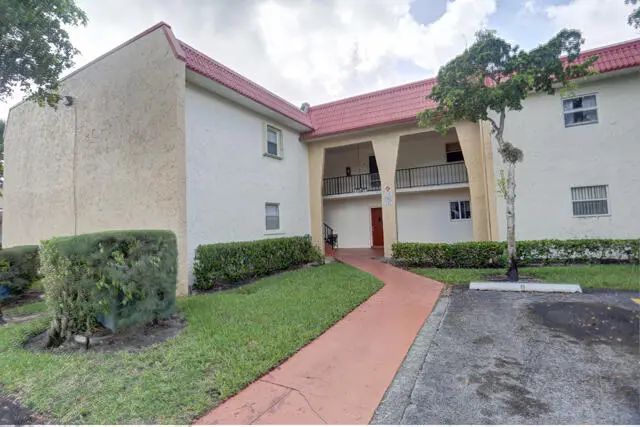 2 of 28 - 188 Lake Evelyn Drive, West Palm Beach, FL