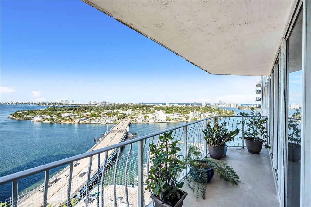 7601 E Treasure Drive #2412, North Bay Village