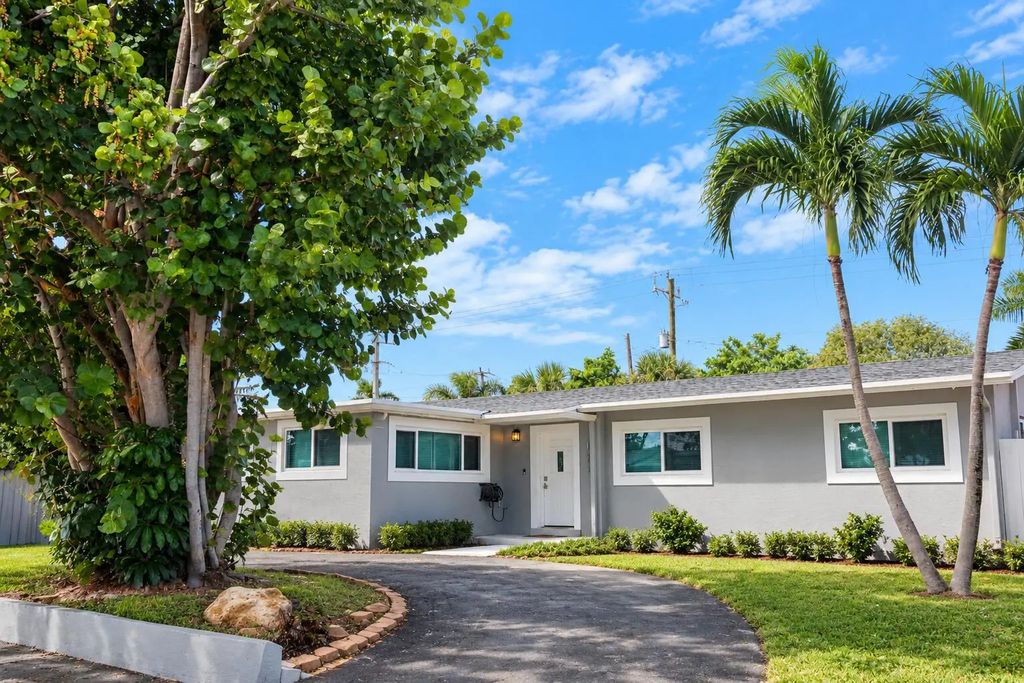 1343 W Ocean Avenue, Lantana