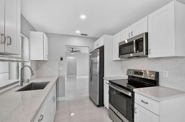2 of 76 - 1404 Sw 22nd Avenue, Boynton Beach, FL