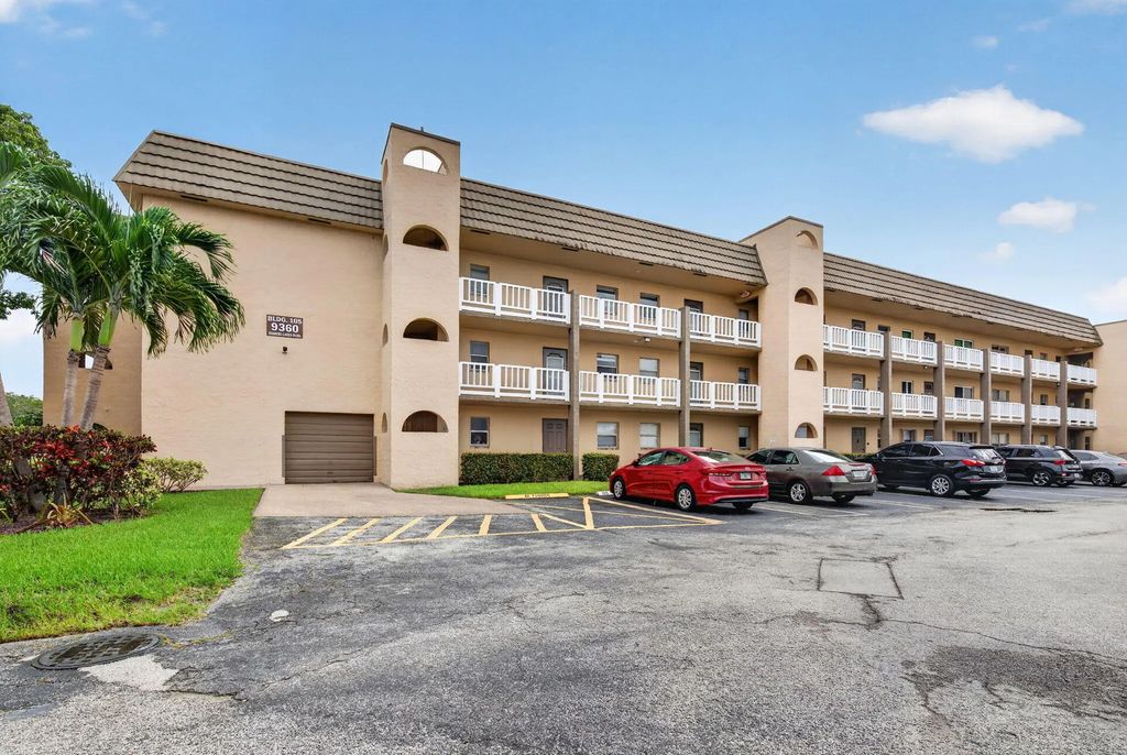 9360 Sunrise Lakes Boulevard #unit 108, Sunrise