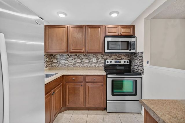 4 of 13 - 9360 Sunrise Lakes Boulevard #unit 108, Sunrise, FL
