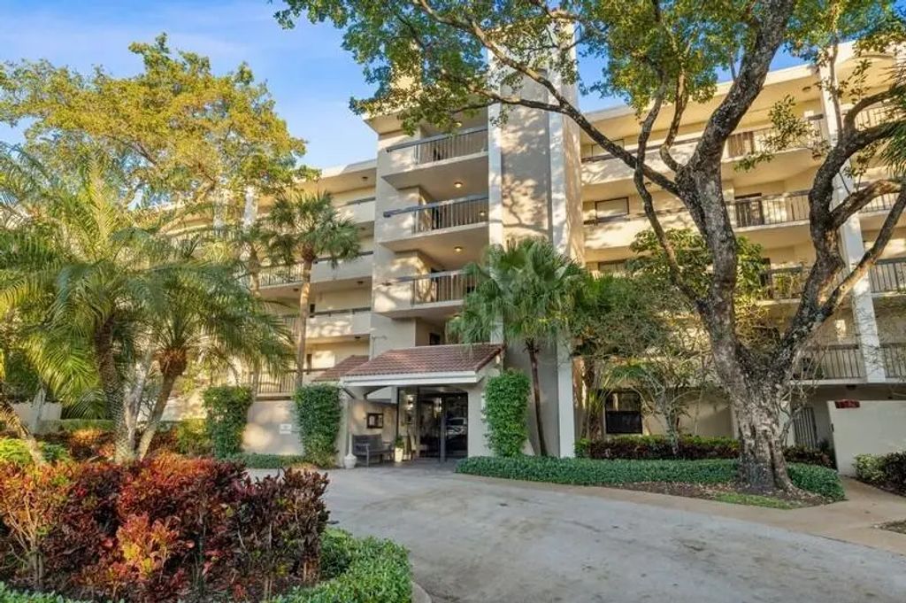 2025 Lavers Circle #d204, Delray Beach