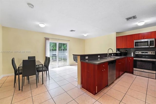 4 of 17 - 10170 W Fern Street, Miami, FL