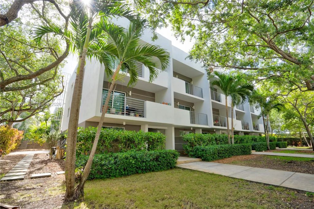 7541 Sw 61st Avenue #2, South Miami