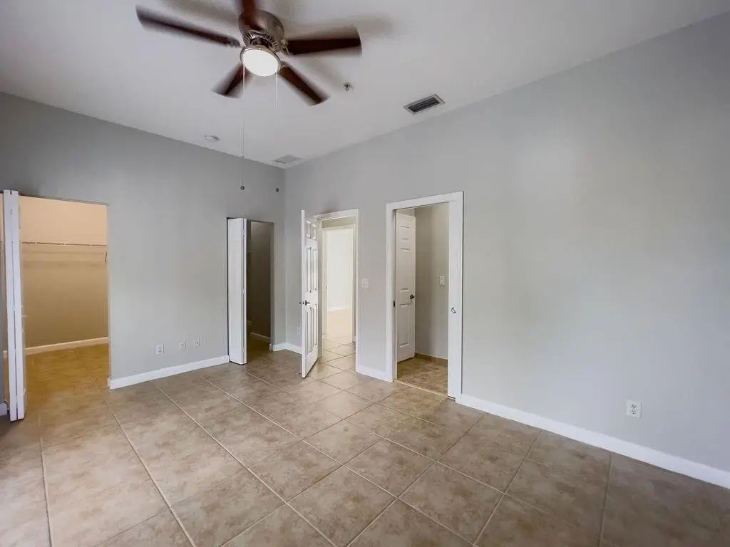 2379 Vintage Drive, Lighthouse Point